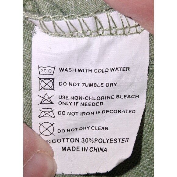 She Wants The DD Dunkin Donuts Graphic T-Shirt Women’s Size Large Funny Tee - Picture 6 of 7